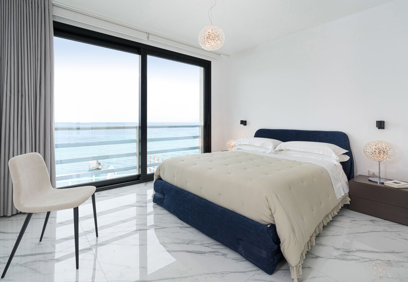 Villa a Noto - Splendida villa con jacuzzi e vista mare a Lido di Noto