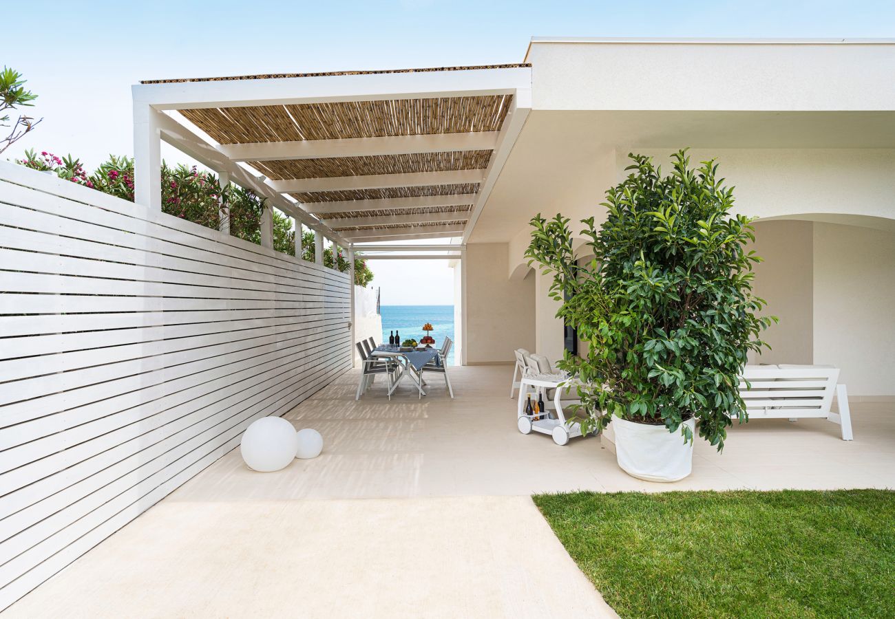 Villa a Noto - Splendida villa con jacuzzi e vista mare a Lido di Noto