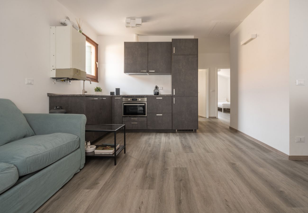 Appartamento a Santa Croce - Bright Apartment on Venetian Roofs R&R