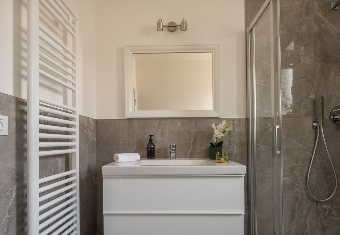 Appartamento a Santa Croce - Bright Apartment on Venetian Roofs R&R