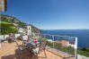Casa a Praiano - La Dimora di Euribia - Sospesa tra cielo e mare  Casa a Praiano - La Dimora di Euribia - Sospesa tra cielo e mare