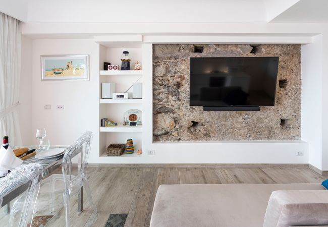 Appartamento a Letojanni - Appartamento con terrazza fronte mare a Letojanni Appartamento a Letojanni - Appartamento con terrazza fronte mare a Letojanni