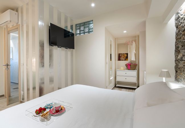 Appartamento a Letojanni - Appartamento con terrazza fronte mare a Letojanni Appartamento a Letojanni - Appartamento con terrazza fronte mare a Letojanni