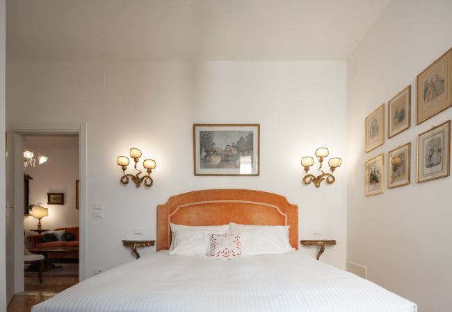 Appartamento a Venezia - Tiepolo Apartment in the Biennale District R&R Appartamento a Venezia - Tiepolo Apartment in the Biennale District R&R