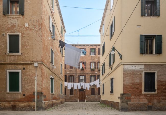 Appartamento a Venezia - Tiepolo Apartment in the Biennale District R&R Appartamento a Venezia - Tiepolo Apartment in the Biennale District R&R
