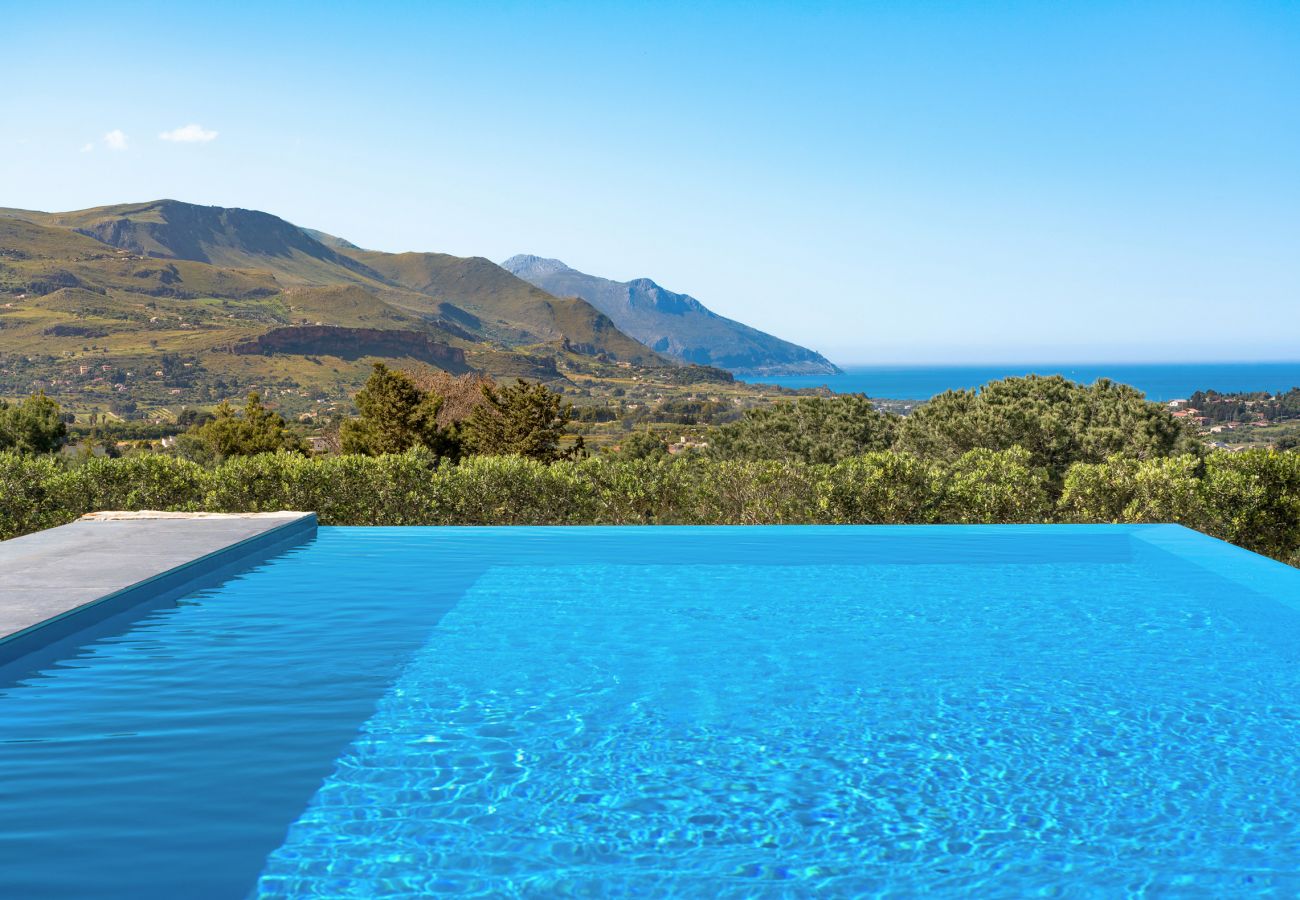 Villa a Castellammare del Golfo - Fantastica villa con piscina e vista mare, Castellammare del Golfo