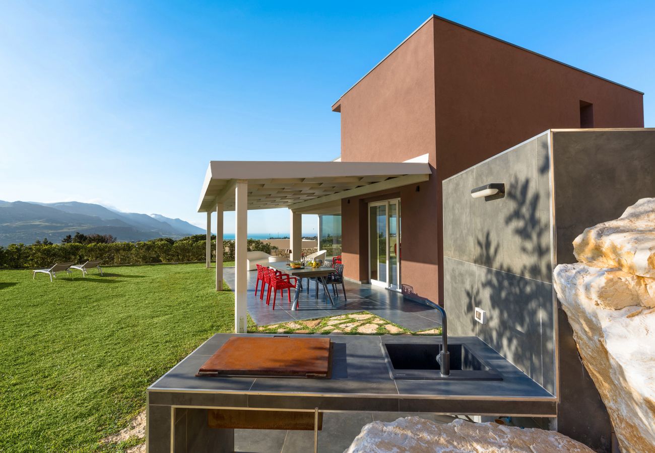 Villa a Castellammare del Golfo - Fantastica villa con piscina e vista mare, Castellammare del Golfo