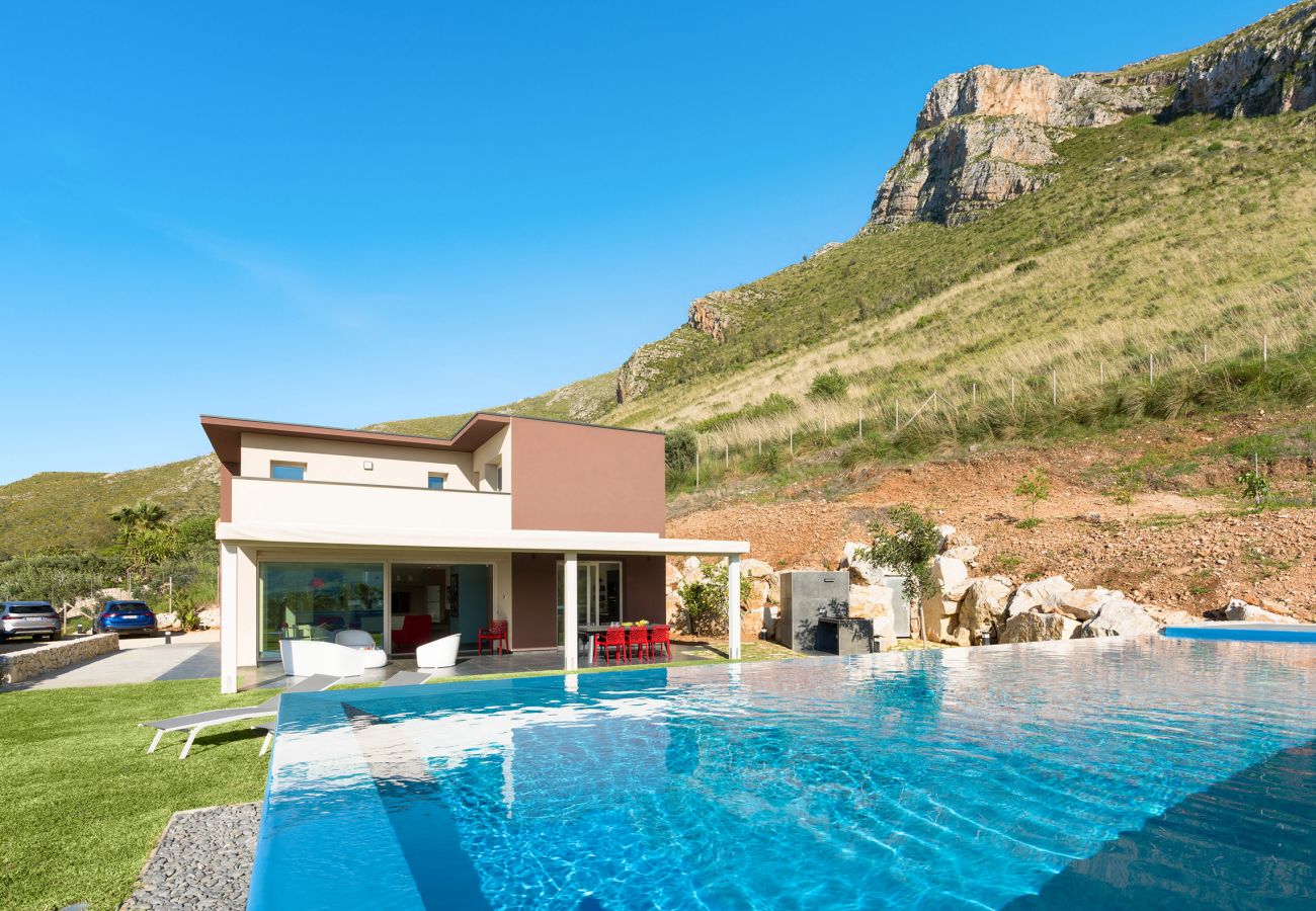 Villa a Castellammare del Golfo - Fantastica villa con piscina e vista mare, Castellammare del Golfo