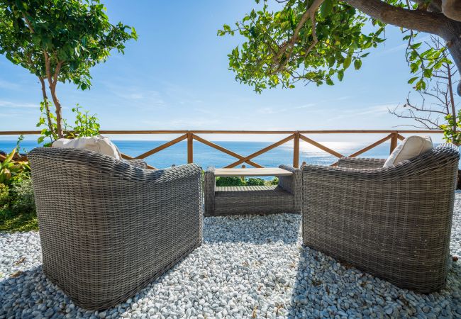 Villa a Maiori - Luxury Villa Vittoria- Villa con giardino, piscina e jacuzzi vista mare  Villa a Maiori - Luxury Villa Vittoria- Villa con giardino, piscina e jacuzzi vista mare