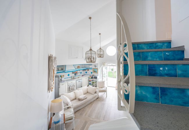 Villa a Maiori - Luxury Villa Vittoria- Villa con giardino, piscina e jacuzzi vista mare  Villa a Maiori - Luxury Villa Vittoria- Villa con giardino, piscina e jacuzzi vista mare