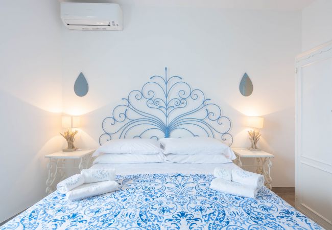Villa a Maiori - Luxury Villa Vittoria- Villa con giardino, piscina e jacuzzi vista mare  Villa a Maiori - Luxury Villa Vittoria- Villa con giardino, piscina e jacuzzi vista mare