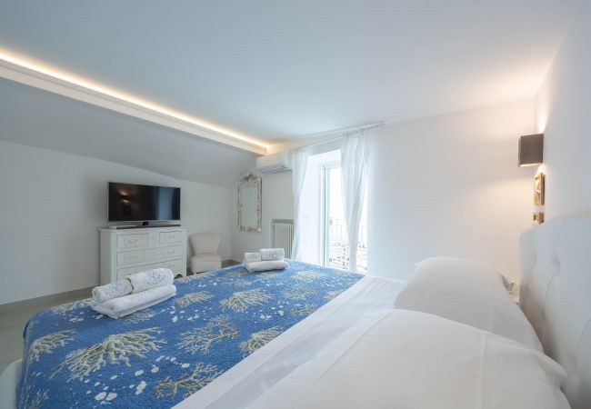 Villa a Maiori - Luxury Villa Vittoria- Villa con giardino, piscina e jacuzzi vista mare  Villa a Maiori - Luxury Villa Vittoria- Villa con giardino, piscina e jacuzzi vista mare