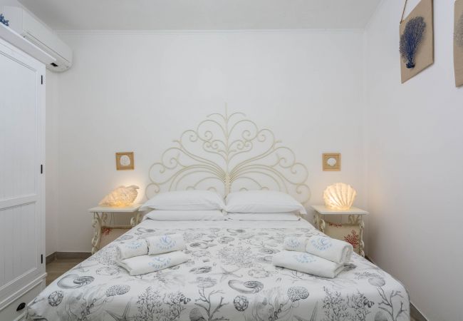 Villa a Maiori - Luxury Villa Vittoria- Villa con giardino, piscina e jacuzzi vista mare  Villa a Maiori - Luxury Villa Vittoria- Villa con giardino, piscina e jacuzzi vista mare