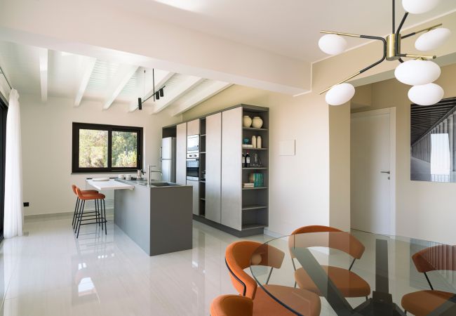 Villa a Savoca - Esclusiva villa con piscina a pochi KM da Taormina Villa a Savoca - Esclusiva villa con piscina a pochi KM da Taormina