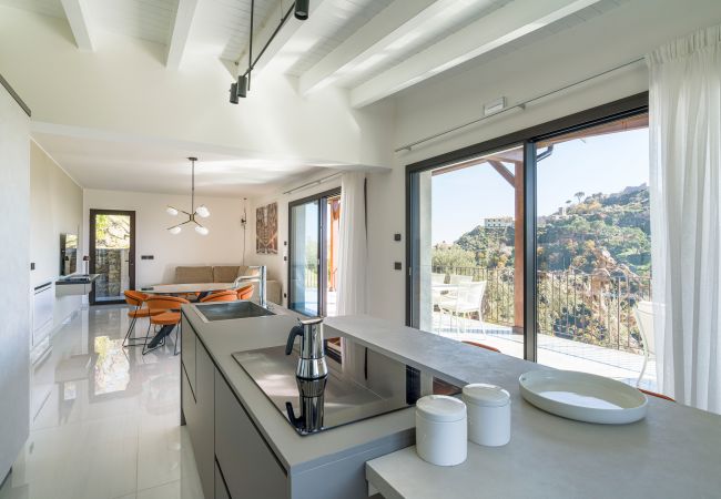 Villa a Savoca - Esclusiva villa con piscina a pochi KM da Taormina Villa a Savoca - Esclusiva villa con piscina a pochi KM da Taormina