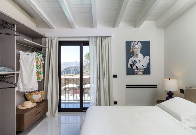 Villa a Savoca - Esclusiva villa con piscina a pochi KM da Taormina Villa a Savoca - Esclusiva villa con piscina a pochi KM da Taormina