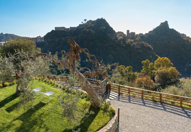 Villa a Savoca - Esclusiva villa con piscina a pochi KM da Taormina Villa a Savoca - Esclusiva villa con piscina a pochi KM da Taormina