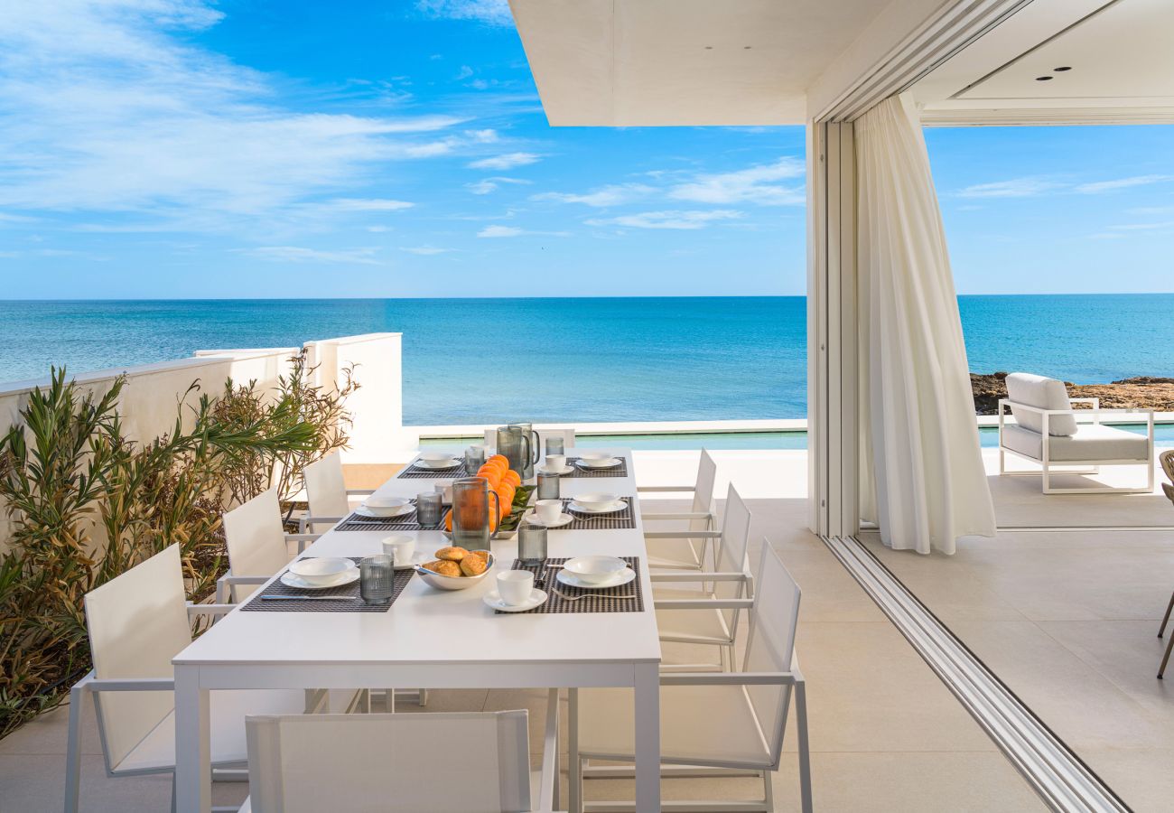 Villa a Noto - Villa di lusso con piscina fronte mare a Lido di Noto