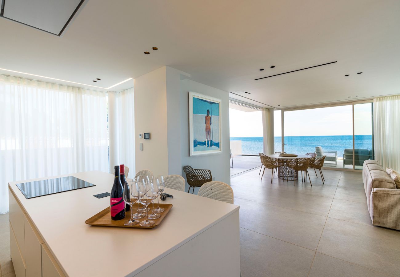 Villa a Noto - Villa di lusso con piscina fronte mare a Lido di Noto