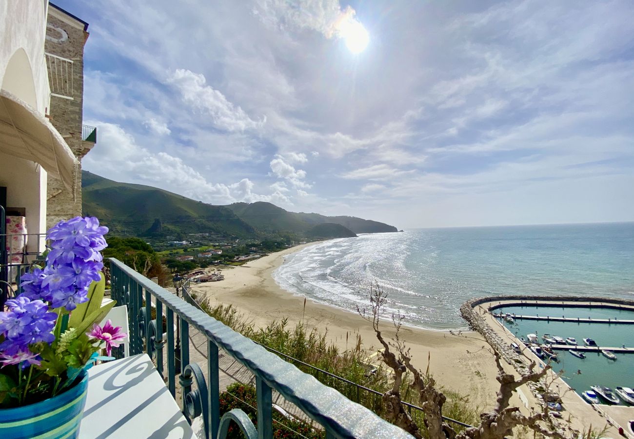 Appartamento a Sperlonga - Grazioso appartamento con vista mozzafiato 