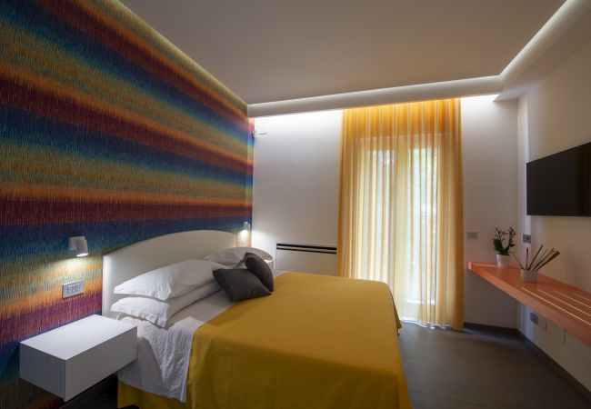 Villa a Amalfi - Villa Donna Rachele - Jacuzzi Vista Mare e Parcheggio Gratuito Villa a Amalfi - Villa Donna Rachele - Jacuzzi Vista Mare e Parcheggio Gratuito