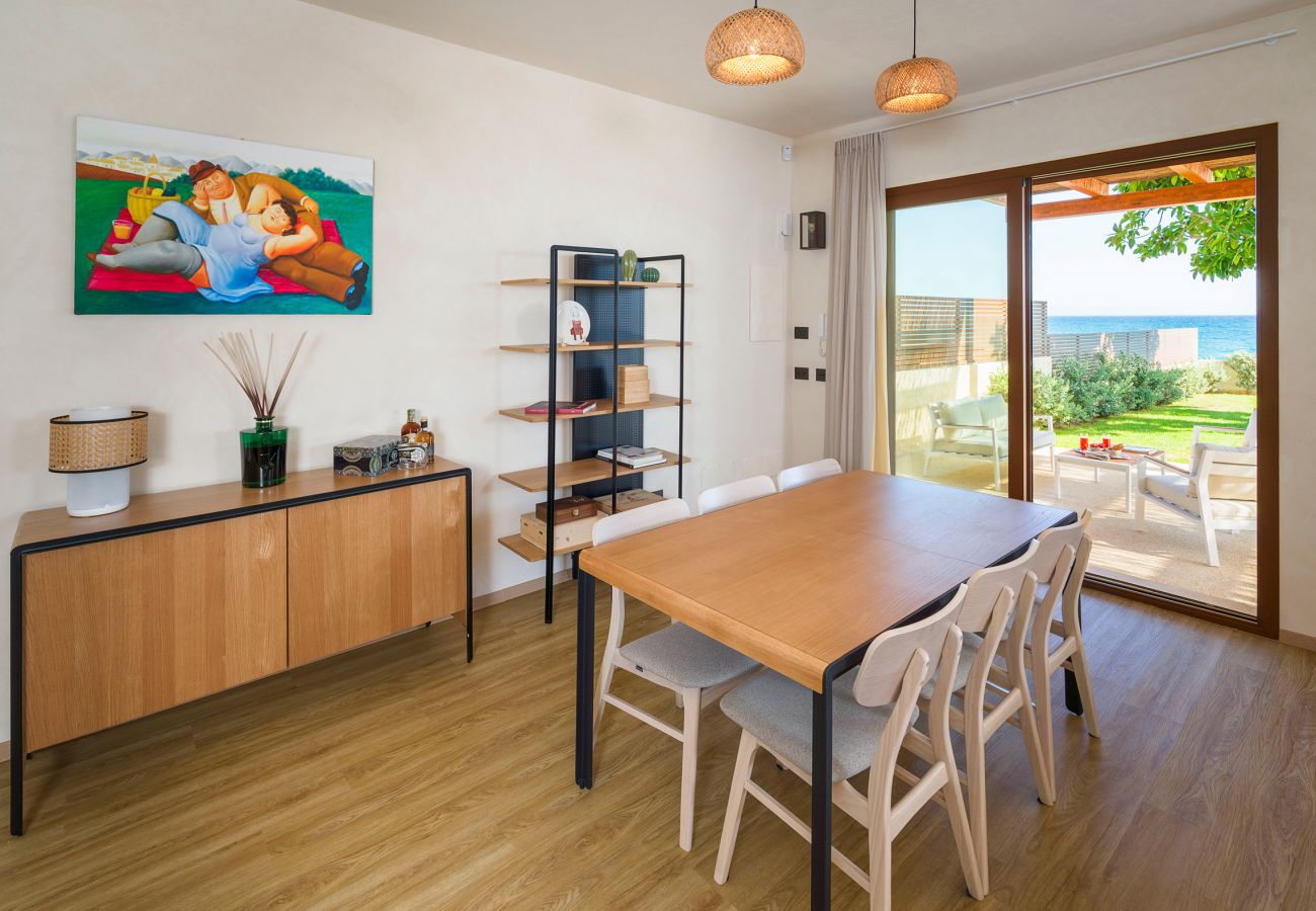 Villa a Marina di Modica - Villa con piscina, sul mare a Marina di Modica
