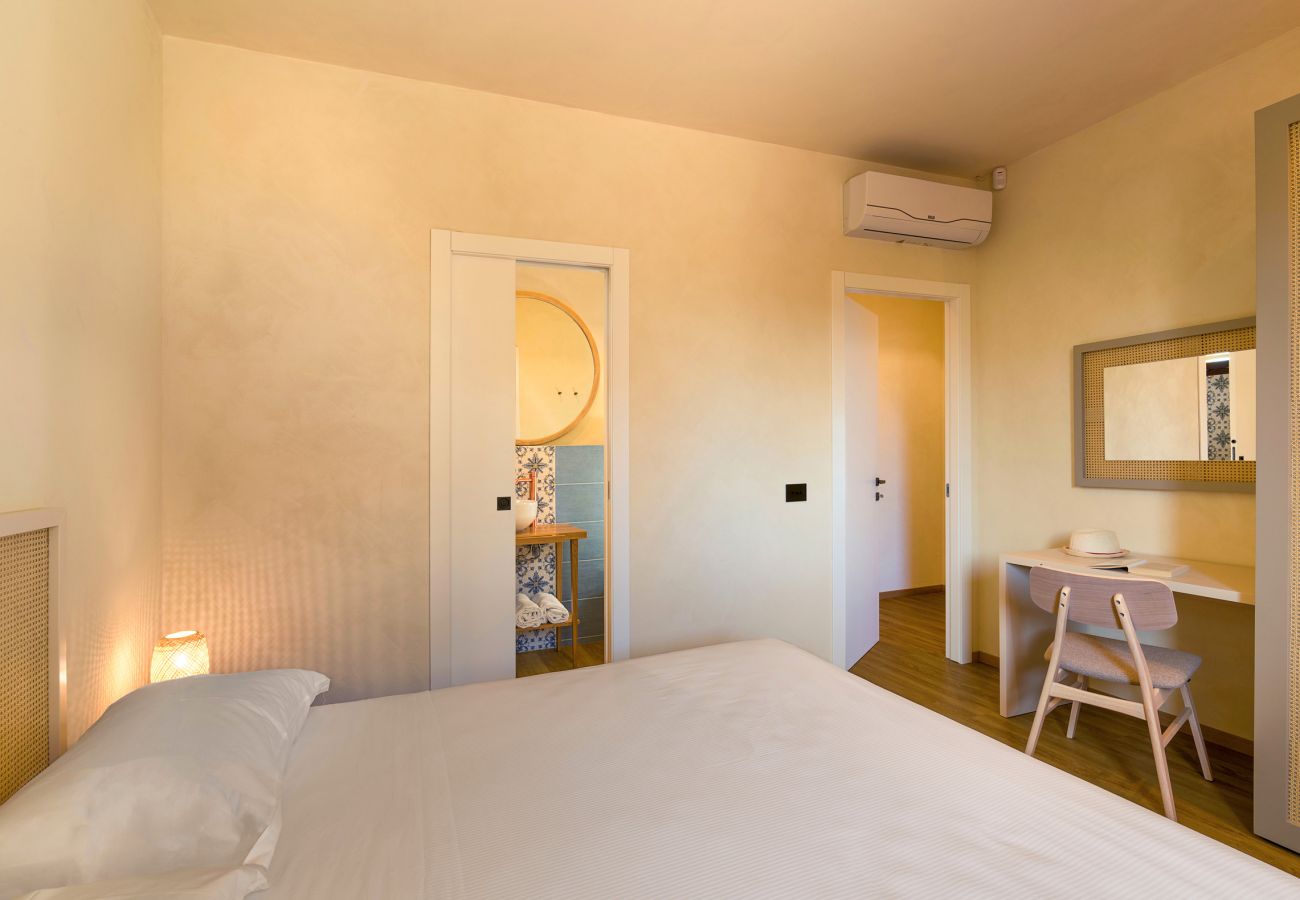 Villa a Marina di Modica - Villa con piscina, sul mare a Marina di Modica