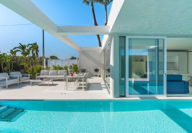 Villa a Siracusa - Villa con piscina  a pochi passi dal mare, Siracusa Villa a Siracusa - Villa con piscina  a pochi passi dal mare, Siracusa