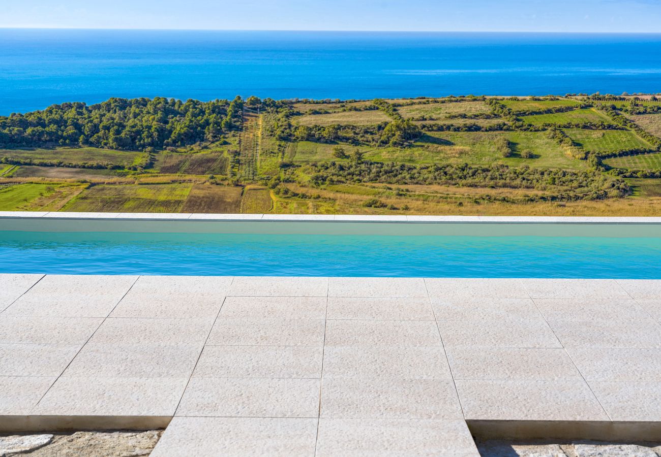 Villa a Siculiana - Splendida villa con piscina e vista mare
