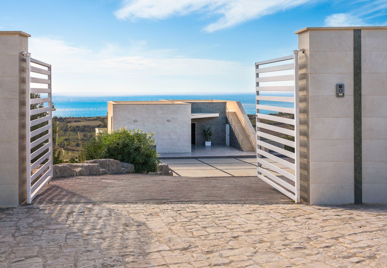 Villa a Siculiana - Splendida villa con piscina e vista mare