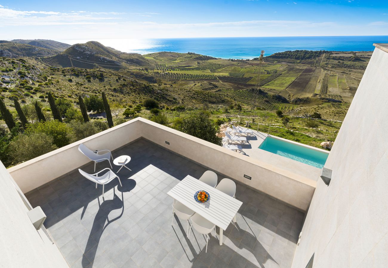 Villa a Siculiana - Splendida villa con piscina e vista mare