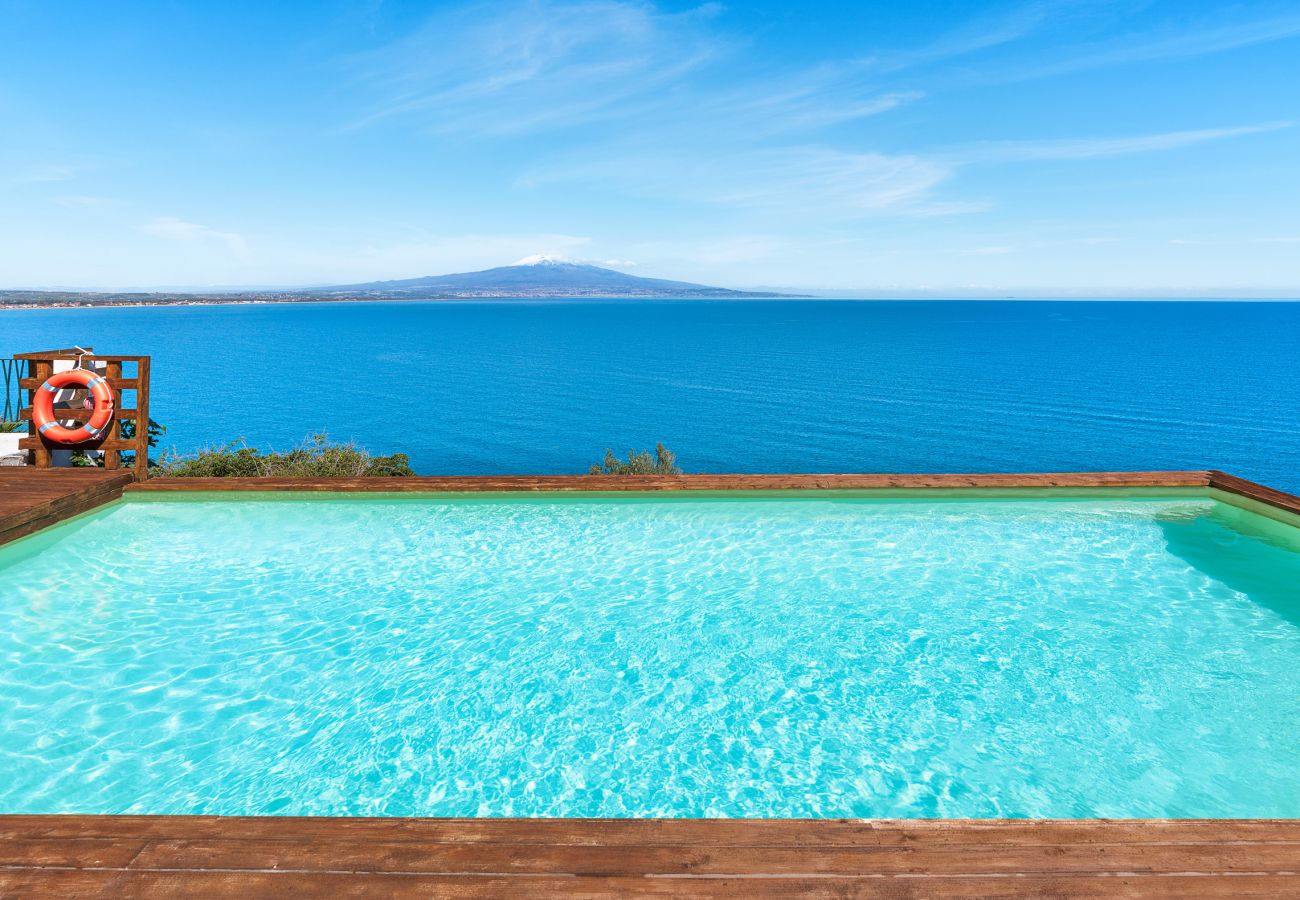 Villa a Augusta - Bellissima villa vista mare, con piscina