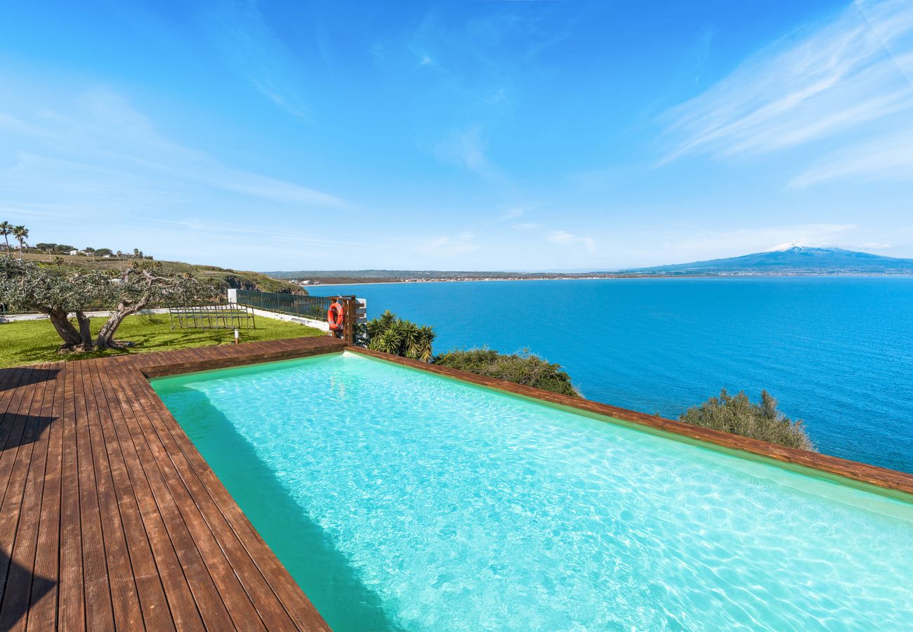 Villa a Augusta - Bellissima villa vista mare, con piscina