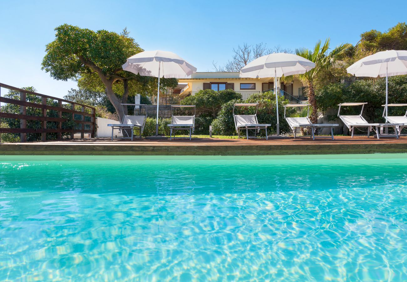 Villa a Augusta - Bellissima villa vista mare, con piscina