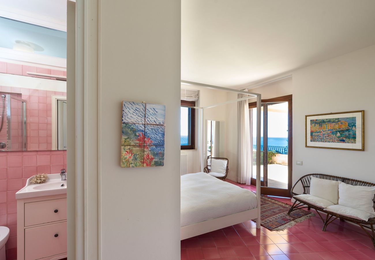 Villa a Augusta - Bellissima villa vista mare, con piscina