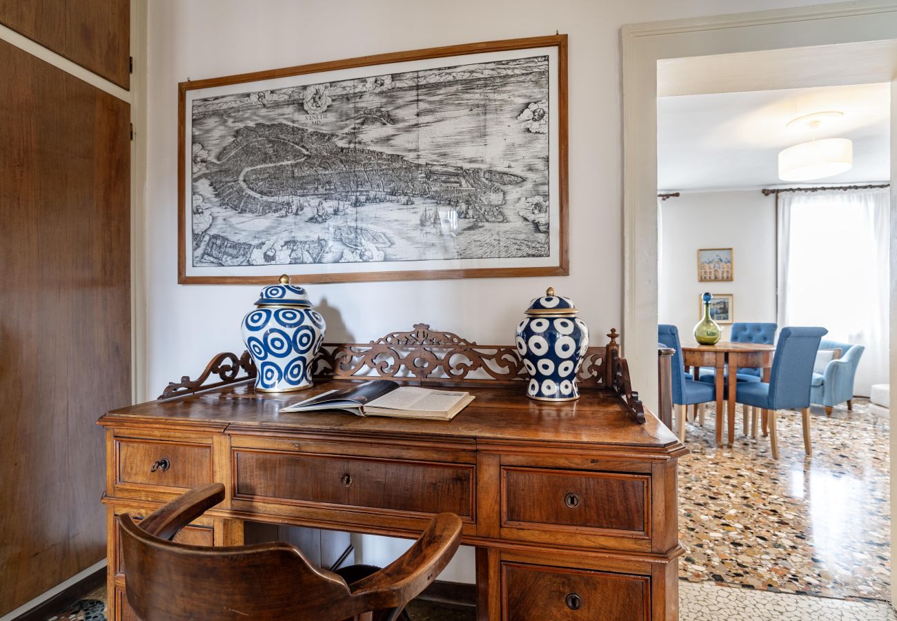 Appartamento a Venezia - San Giorgio View Apartment with Terrace R&R