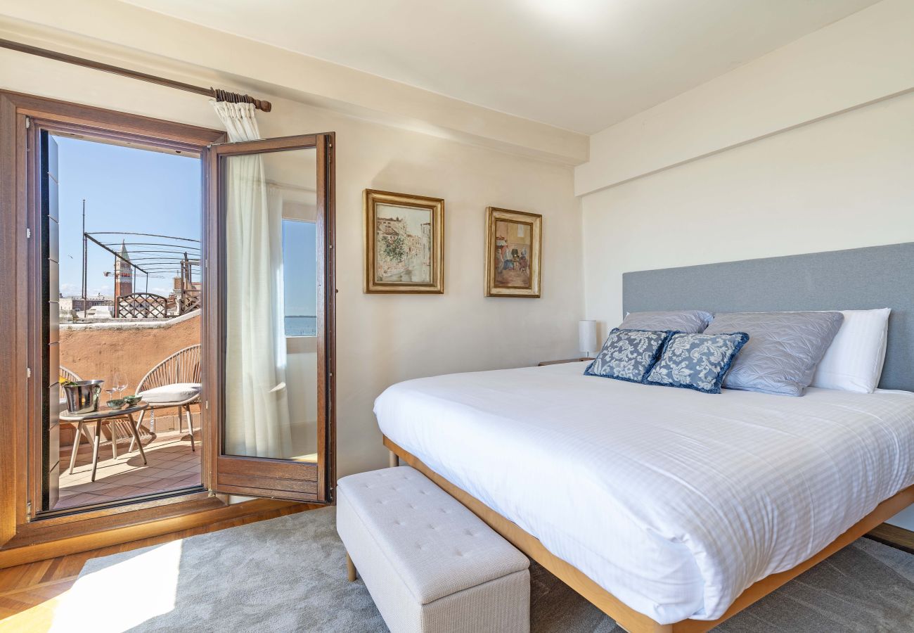 Appartamento a Venezia - San Giorgio View Apartment with Terrace R&R