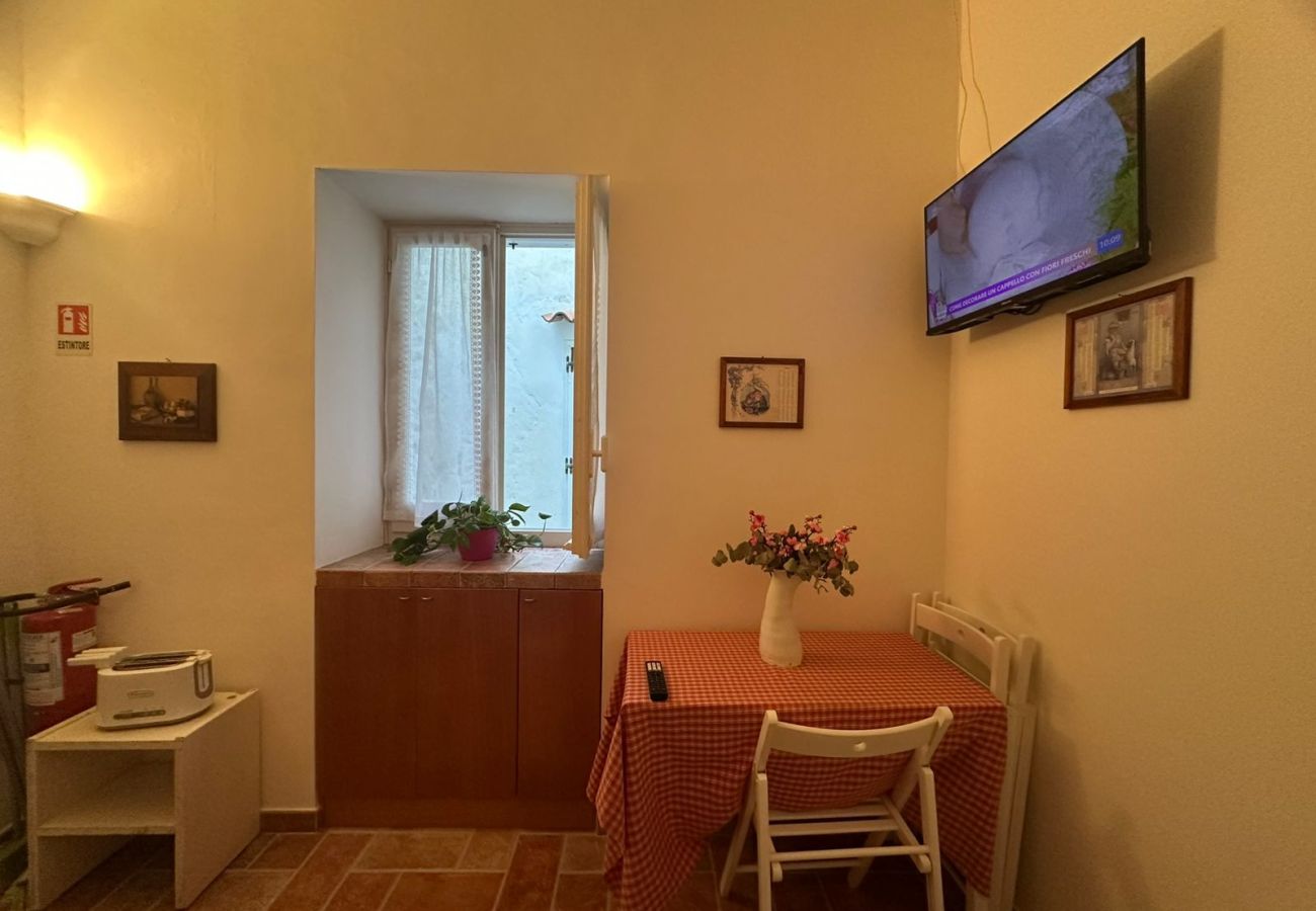 Appartamento a Sperlonga - Casa tipica nei vicoli storici - Holidaycasa Domus Tiberiano