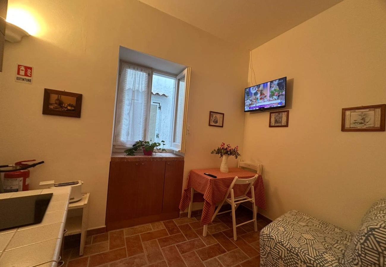 Appartamento a Sperlonga - Casa tipica nei vicoli storici - Holidaycasa Domus Tiberiano
