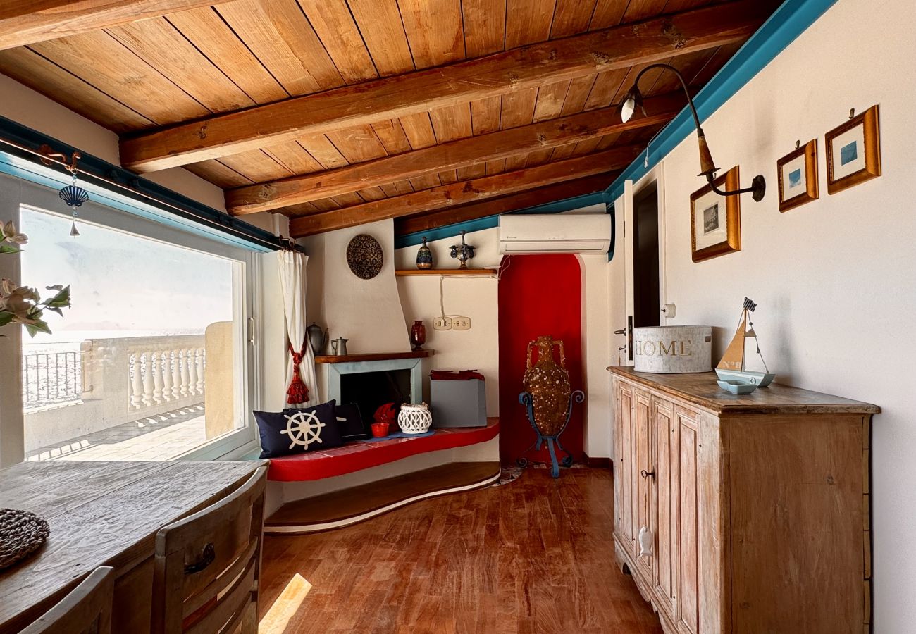 Appartamento a Sperlonga - Attico sul Mare – Scorci di Charme