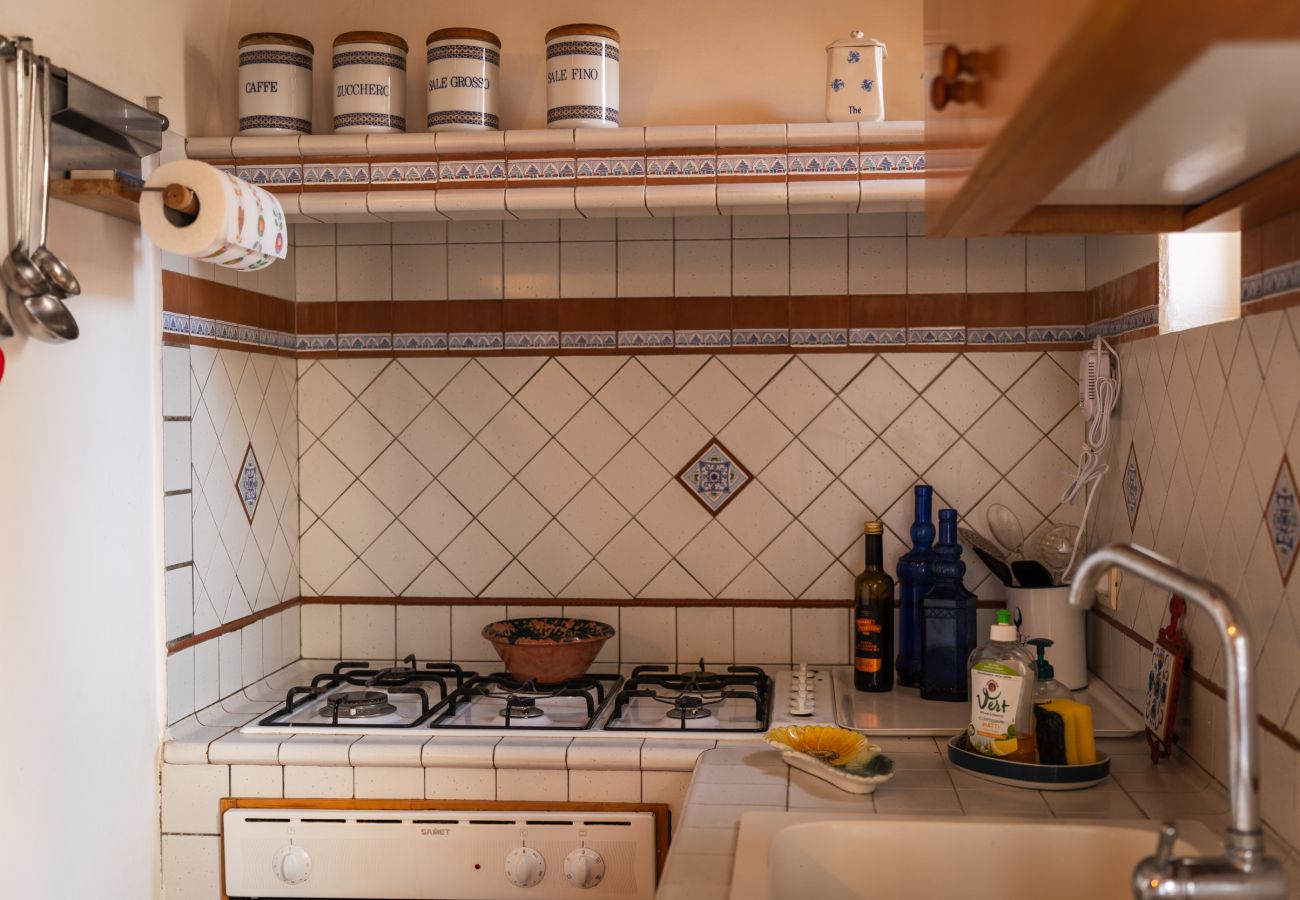 Appartamento a Sperlonga - Casa IDIA – Nei vicoli del centro storico, luminosa, comoda e autentica