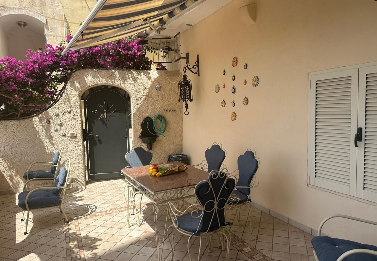 Appartamento a Sperlonga - Fantastico appartamento con Terrrazzo